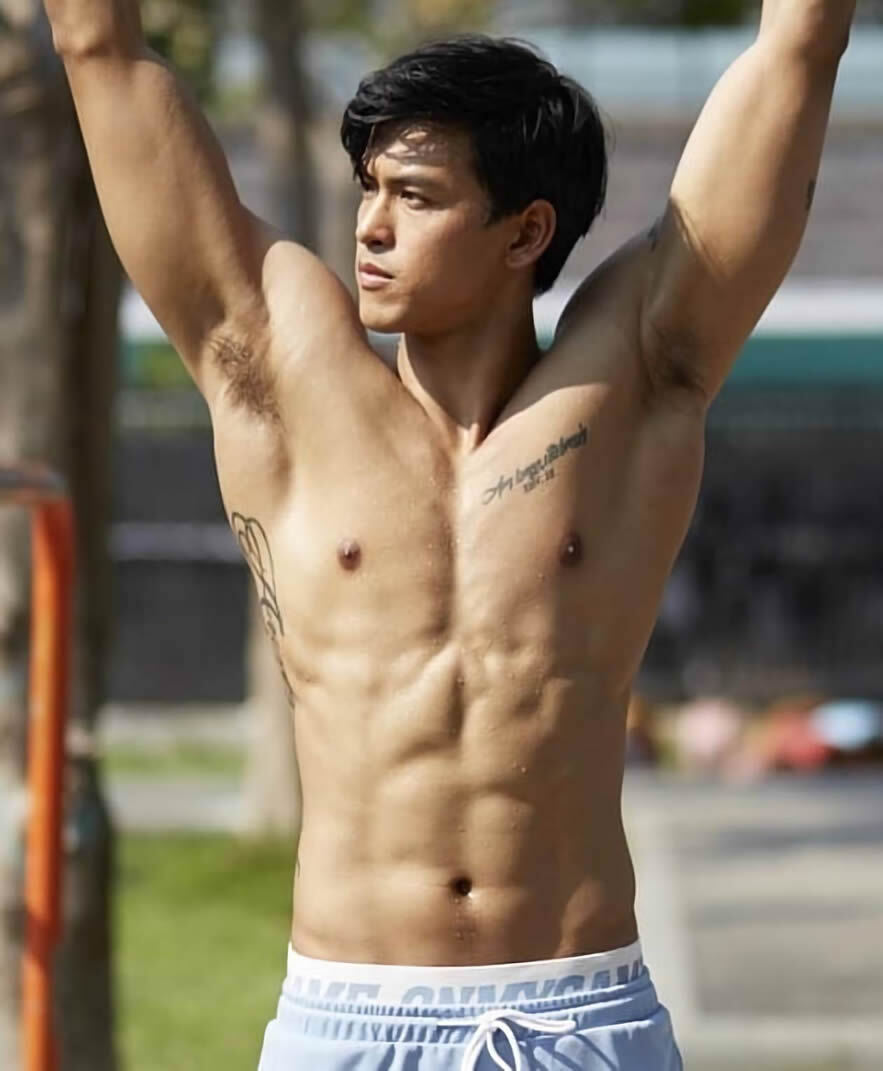 泰国运动型肌肉帅哥健身男模Film Jirayu