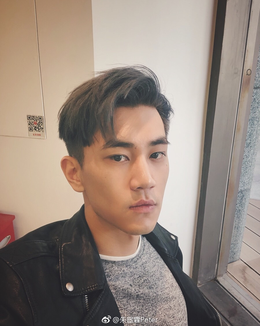 中国国产肌肉网红朱宦霖Peter