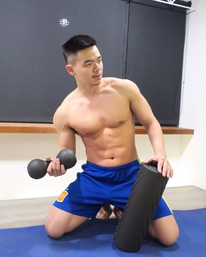 中国国产肌肉网红朱宦霖Peter