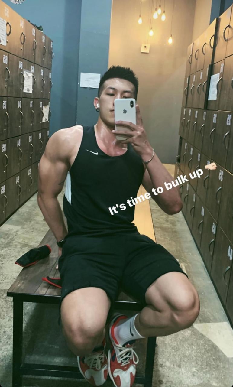 越南肌肉帅哥JayJayny 越南头号肌肉网红
