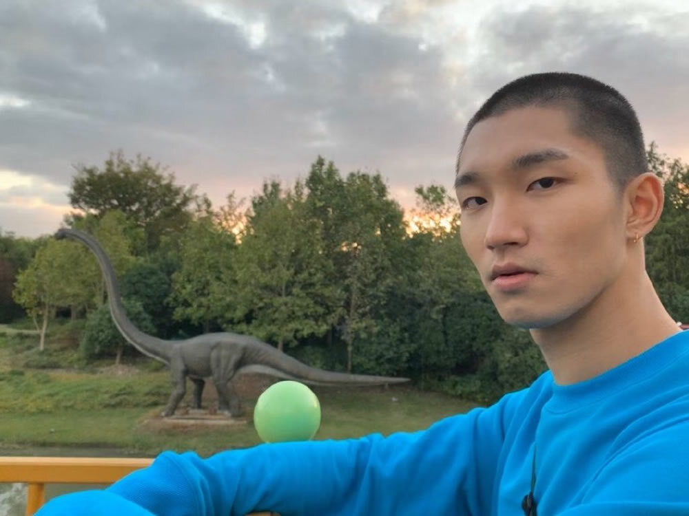 Nike官网寸头单眼皮模特徐一飞 传说中的禁欲脸？