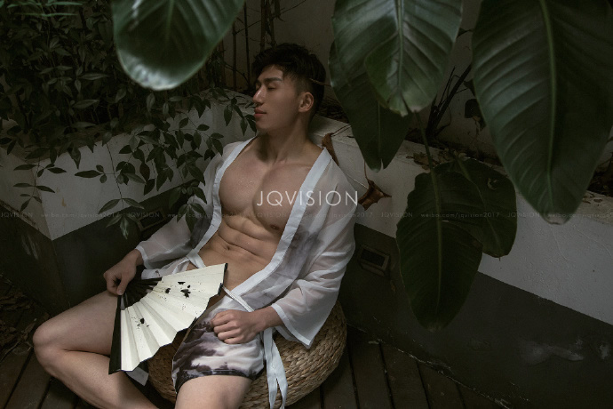 JQ_vision作品：体育学院的男生