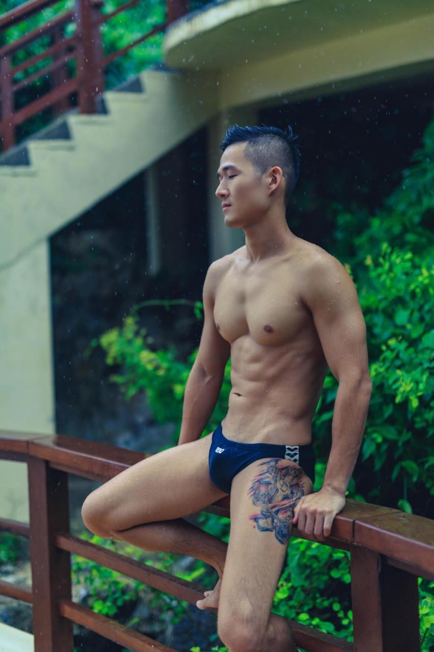帅气爷们的中国台湾单眼皮肌肉帅哥