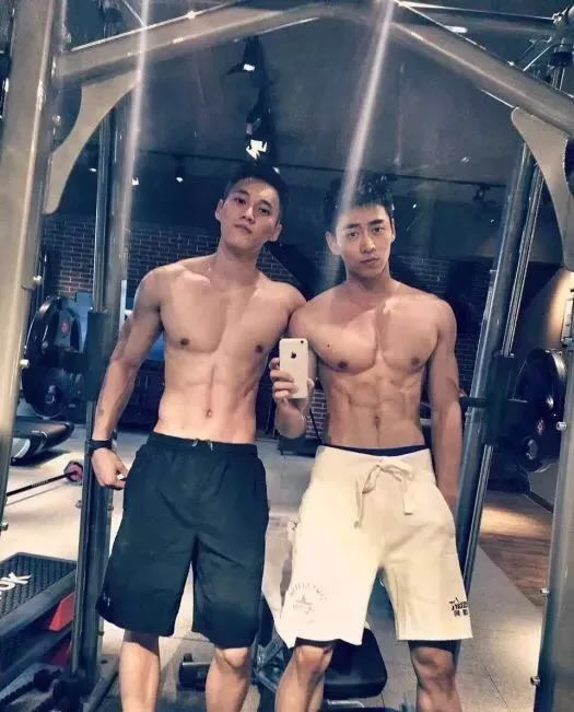 马来西亚国青队队员 肌肉帅哥钟骏胜