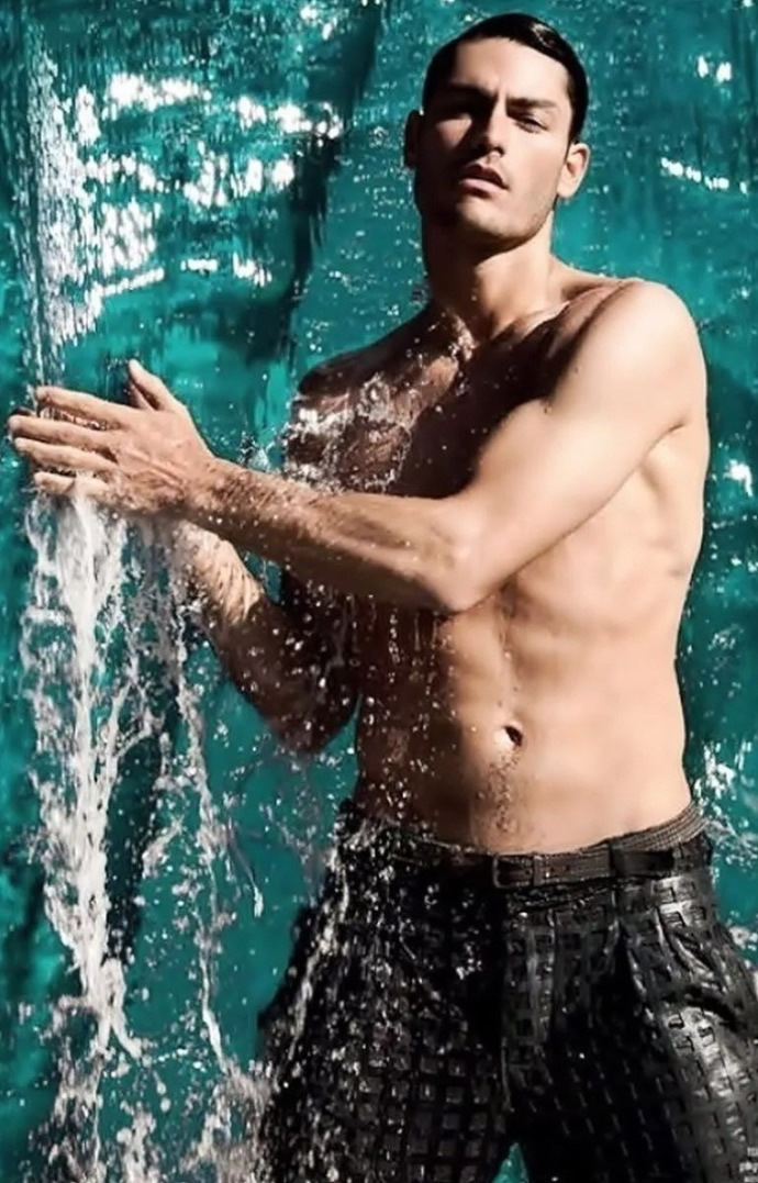 来自美国的超级男模Tyson Ballou