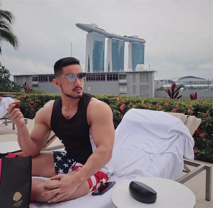 美国亚裔肌肉男 肌肉版金城武名媛