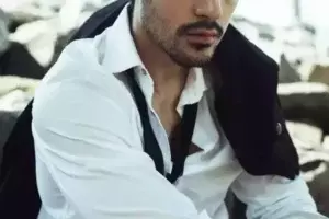 雕塑般的肌肉男模健身帅哥Adrian Rafael-大壹博客