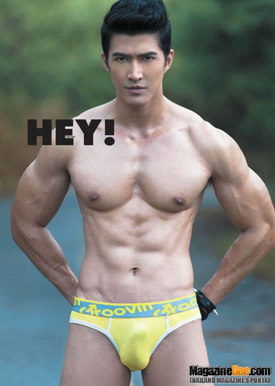 泰国演员肌肉男模Paul Watcharatit