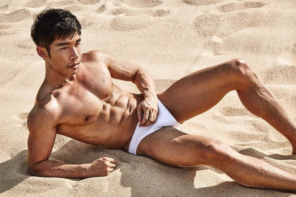 泰国肌肉男星NATsakdatorn肌肉照片