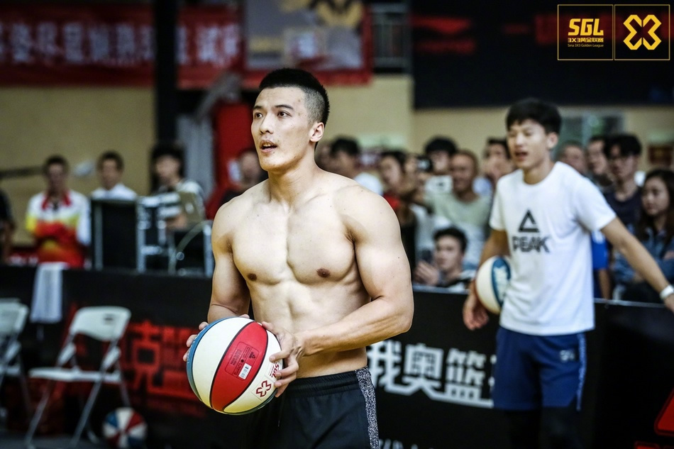 中国肌肉帅哥 河北廊坊健身肌肉男秦川