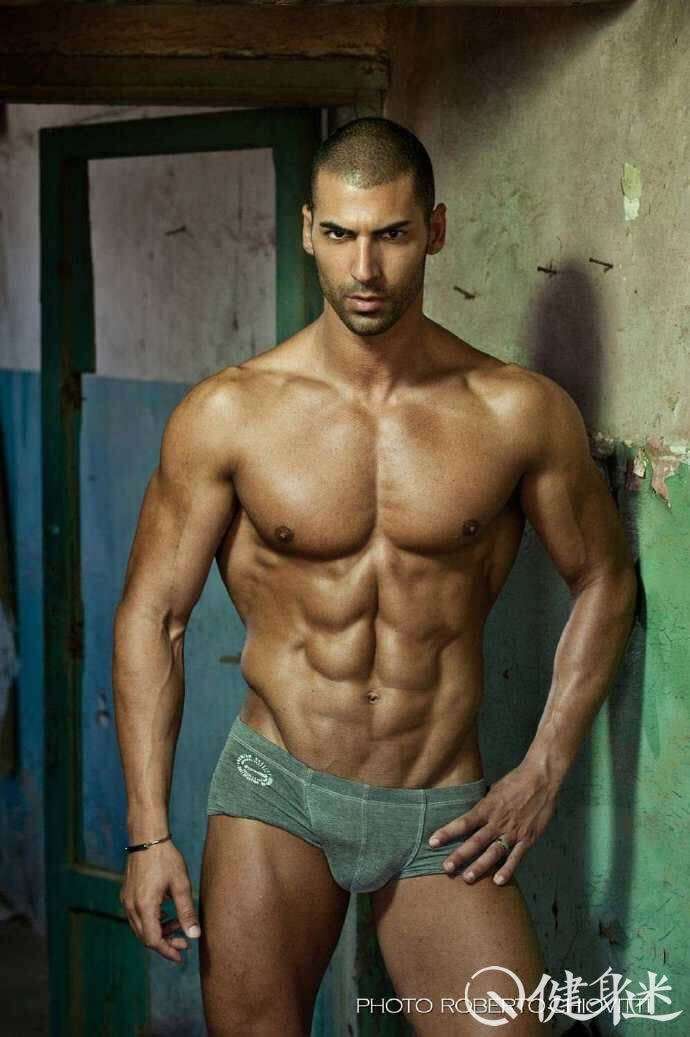 意大利健身教练男模Riccardo Spiga