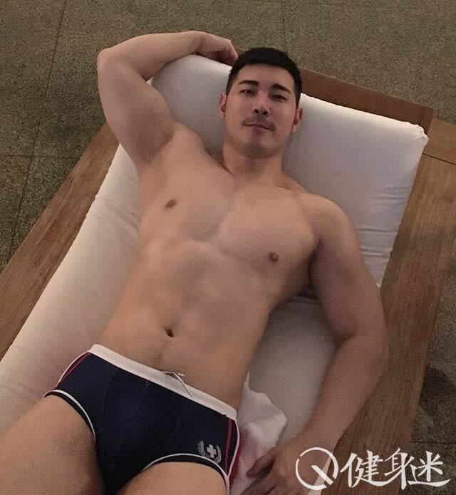东方肌肉男帅哥 熊系肌肉男