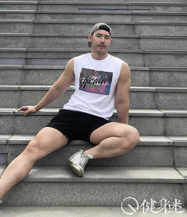 东方肌肉男帅哥 熊系肌肉男