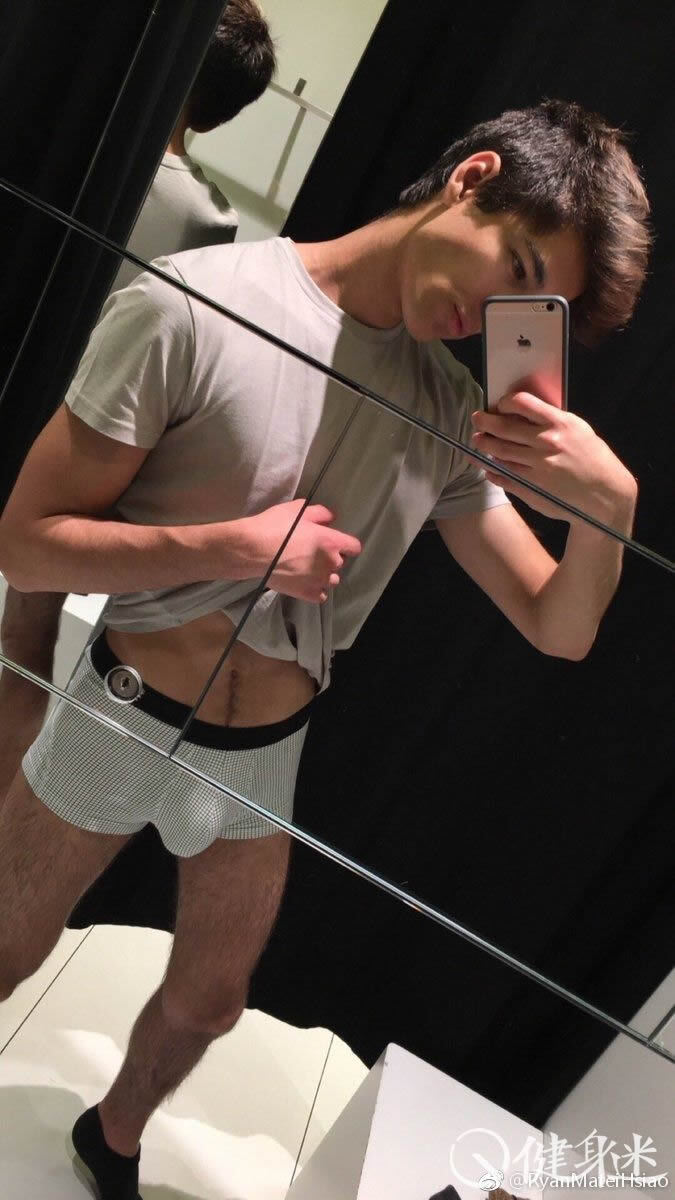 Grey sweat pants challenge冠军19岁的Lias