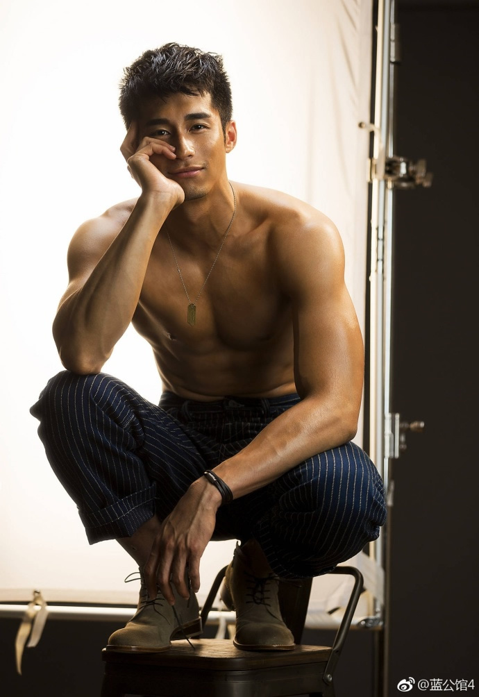 台湾肌肉男模 演员谢允Nick