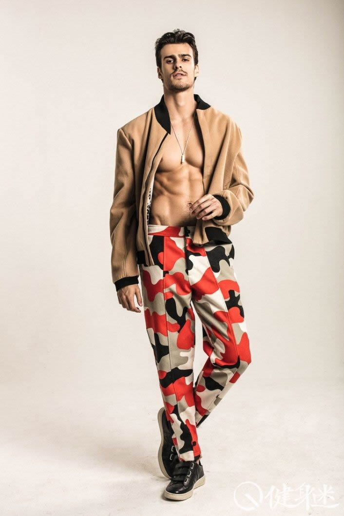 巴西肌肉男模Leonardo Dinali