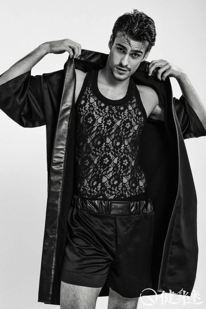 巴西肌肉男模Leonardo Dinali