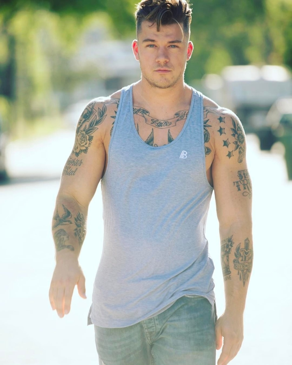 非常帅气的美国肌肉男模Kaz Van Der Waard