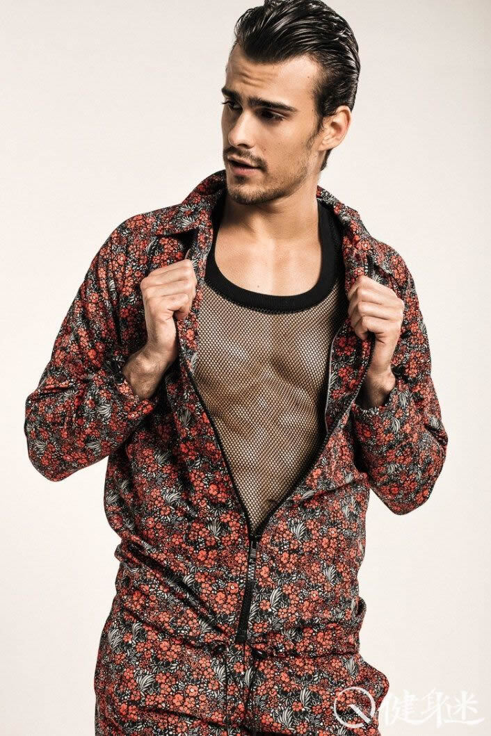 巴西肌肉男模Leonardo Dinali