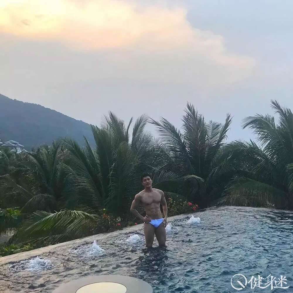 中国肌肉男模赵亮：不可言喻的帅气
