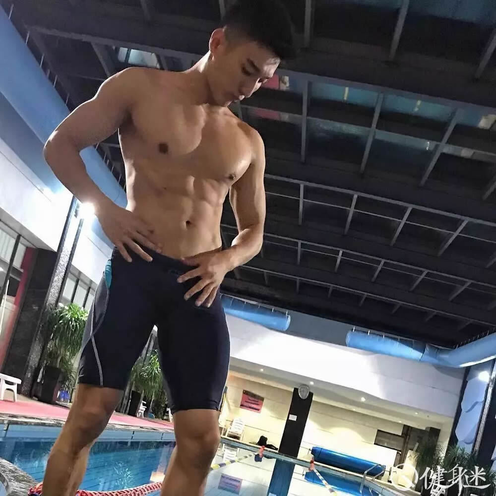 中国肌肉男模赵亮：不可言喻的帅气
