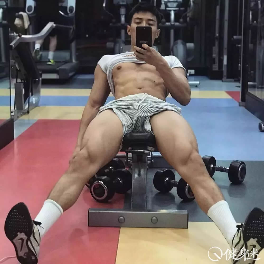 中国肌肉男模赵亮：不可言喻的帅气