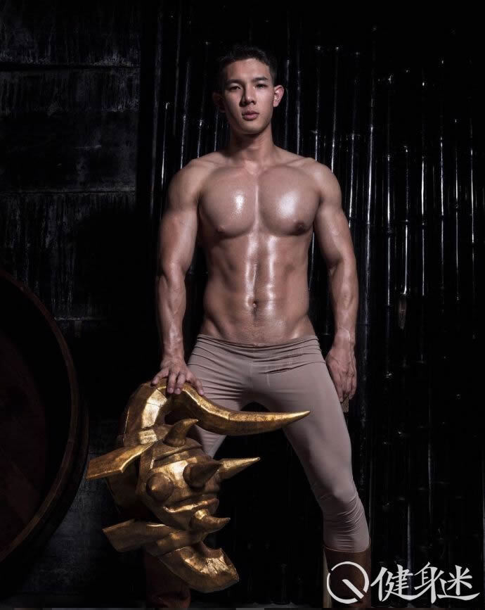 泰国飞机地勤肌肉男sonic 泰国肌肉男模