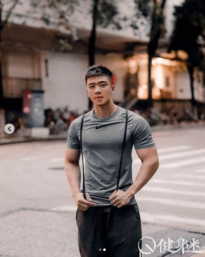 中国国产小鲜肉肌肉男WANYUKIN 小奶狗
