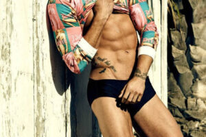 94年出生的美国肌肉男模Christian Hogue-大壹博客