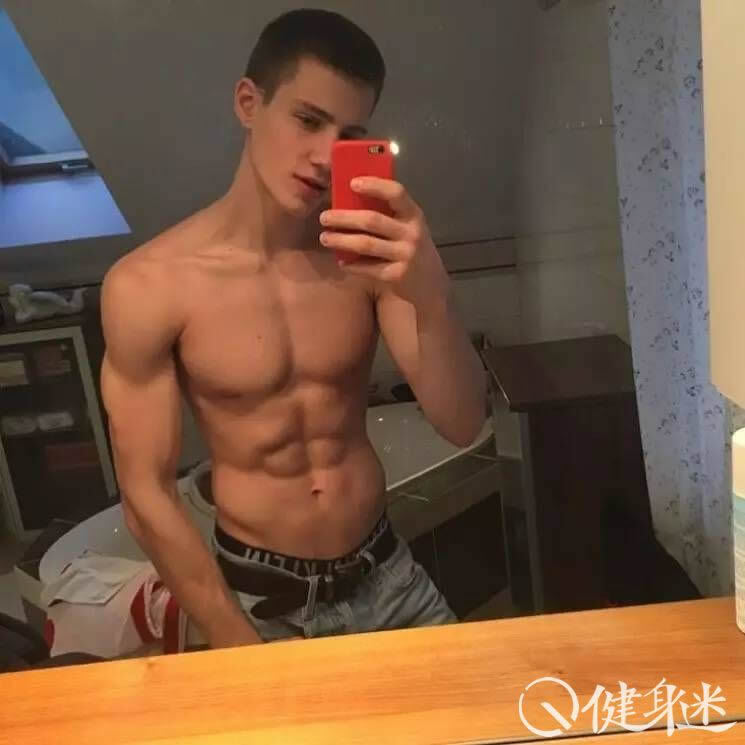 来自奥地利的网红男模Augusta Alexander