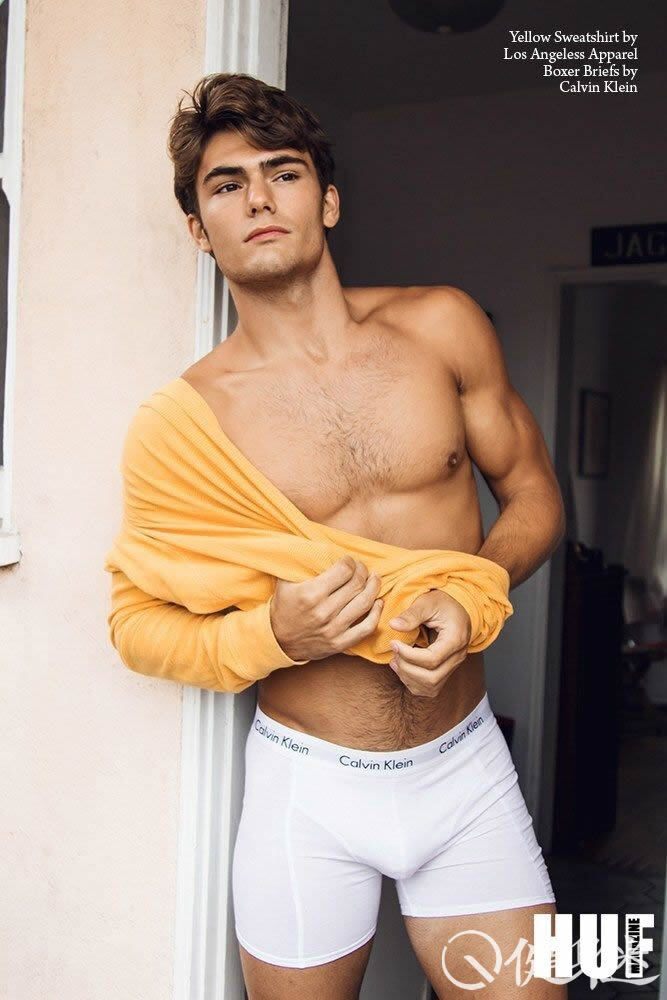 美国肌肉男模Levi Conely
