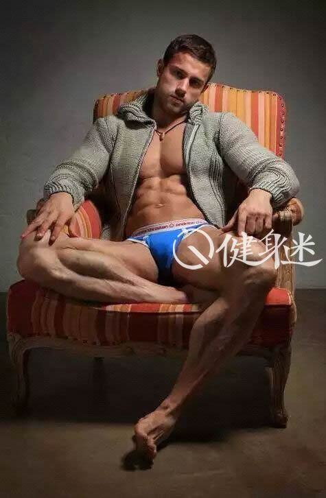 来自汤不热的一些肌肉男图片