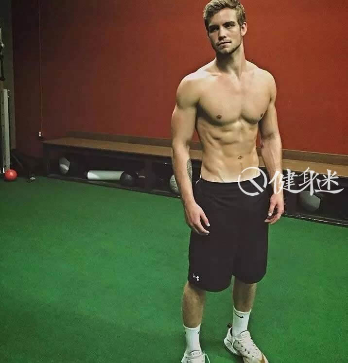 美国肌肉男模Dustin McNeer图片 全美超模下海