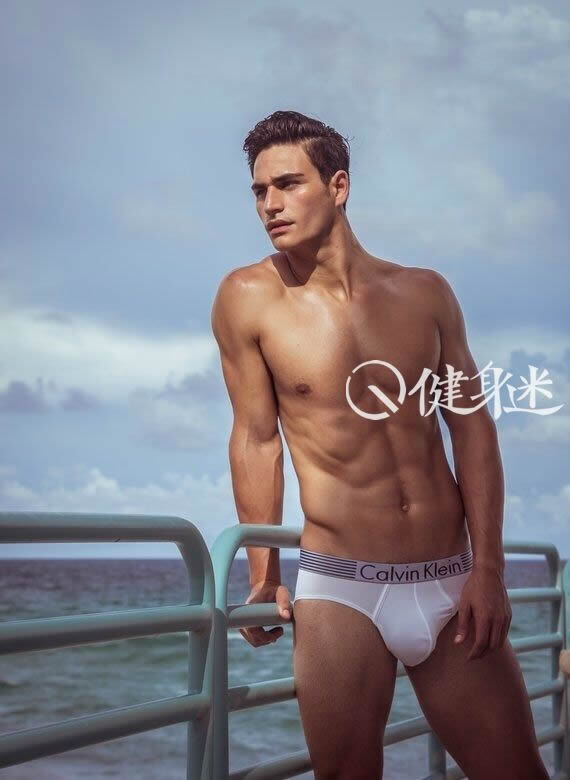 欧美肌肉男模图片 美国肌肉男模内裤写真