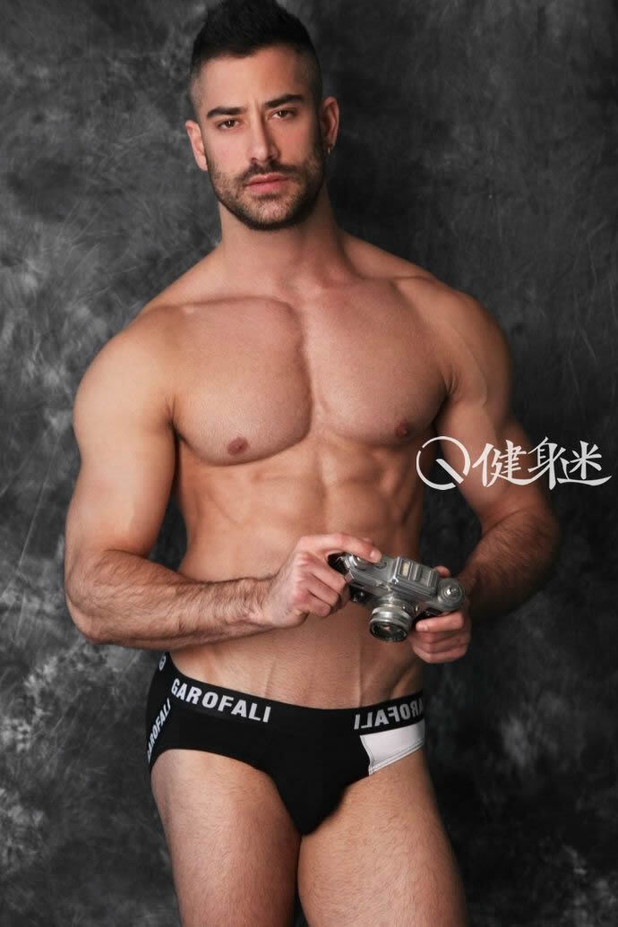 型男大片 西班牙肌肉男模Jonathan Guijarro图片