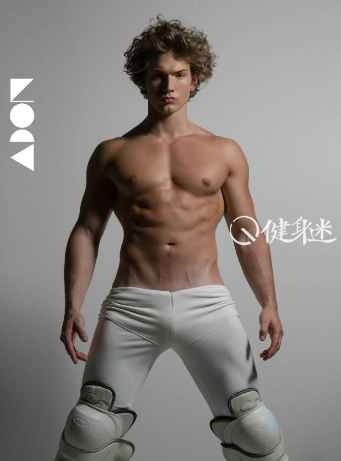 芬兰高冷肌肉男模Benjamin Ahlblad肌肉写真