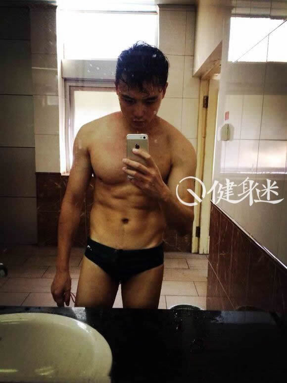 前天安门警卫支队帅哥付利智肌肉写真