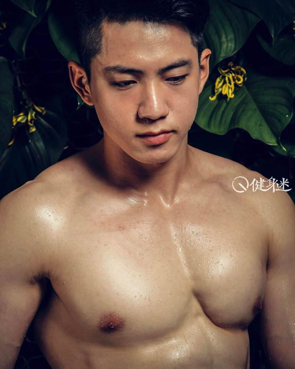 90后越南肌肉男模健身教练Datdang Quoc