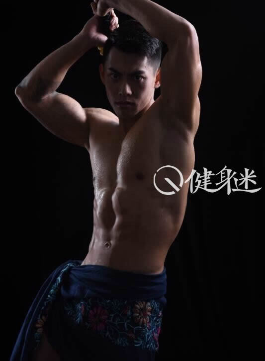 中国肌肉男鬼狼alex肌肉写真 中国肌肉帅哥写真
