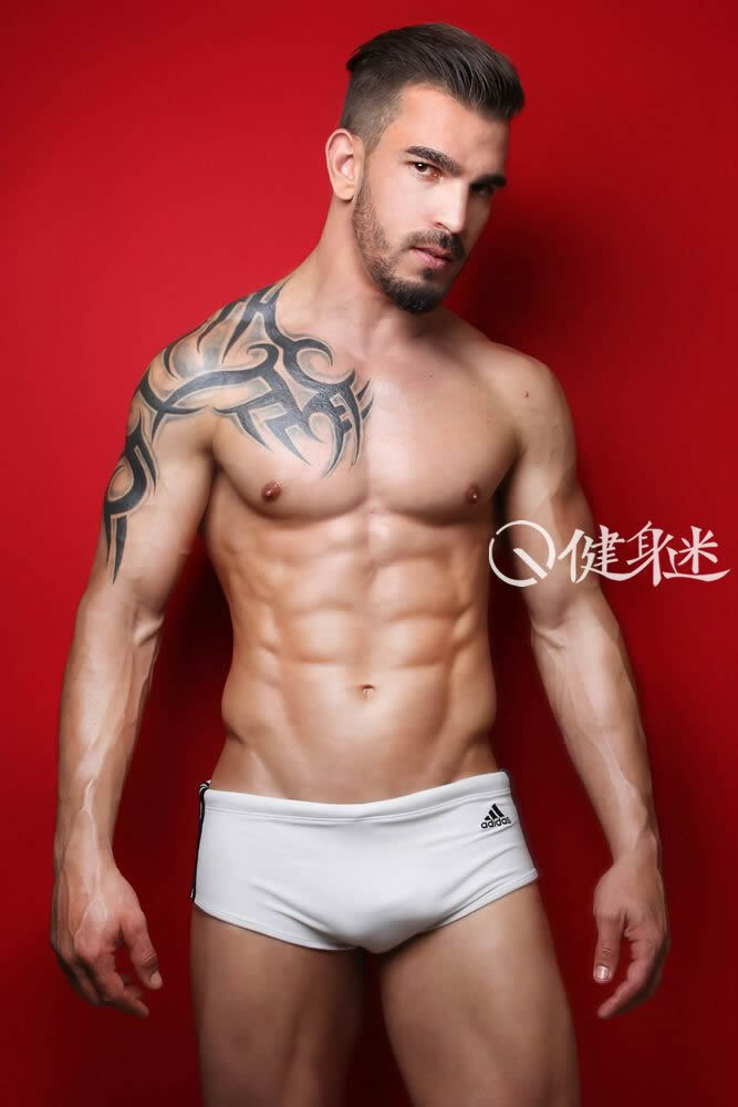 巴西肌肉男模ALEXANDRE GATTI PAVAO