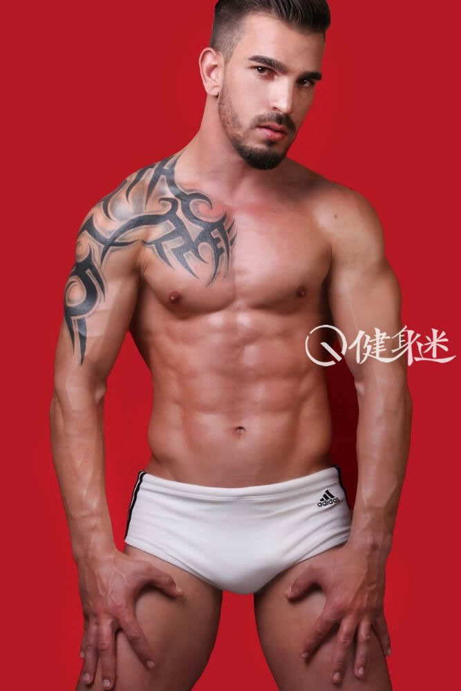 巴西肌肉男模ALEXANDRE GATTI PAVAO