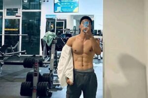 八块腹肌的网红健身博主,这身肌肉馋哭了好多人!-大壹博客