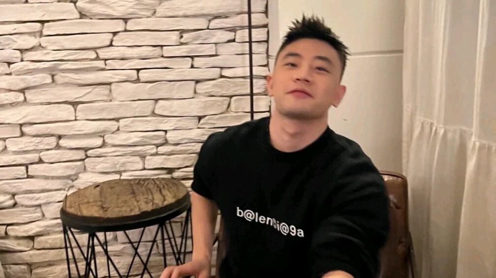 人畜无害的小奶狗身材健壮迷人，让人心动！-大壹博客