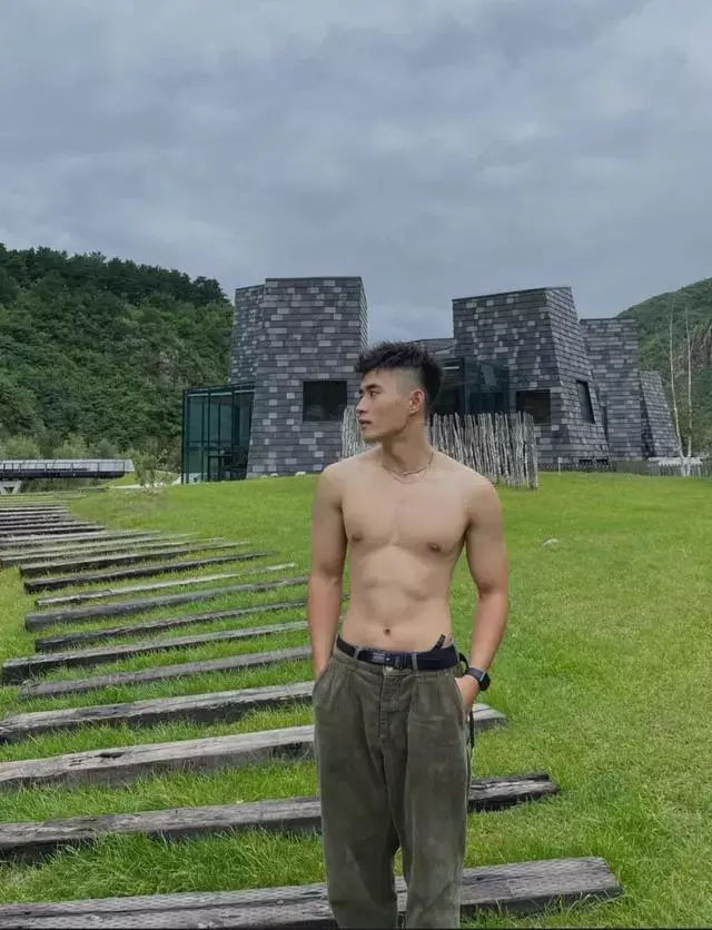 这枚爱运动,爱旅行的健身教练有点帅哦 这枚爱运动,爱旅行的健身教练有点帅哦