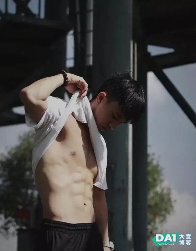运动男孩上新,这枚肌肉“小狼狗”我太可了 运动男孩上新,这枚肌肉“小狼狗”我太可了
