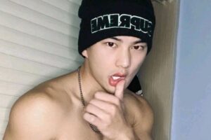 少年感十足的腹肌体育生，这身材和颜值太可了！-大壹博客