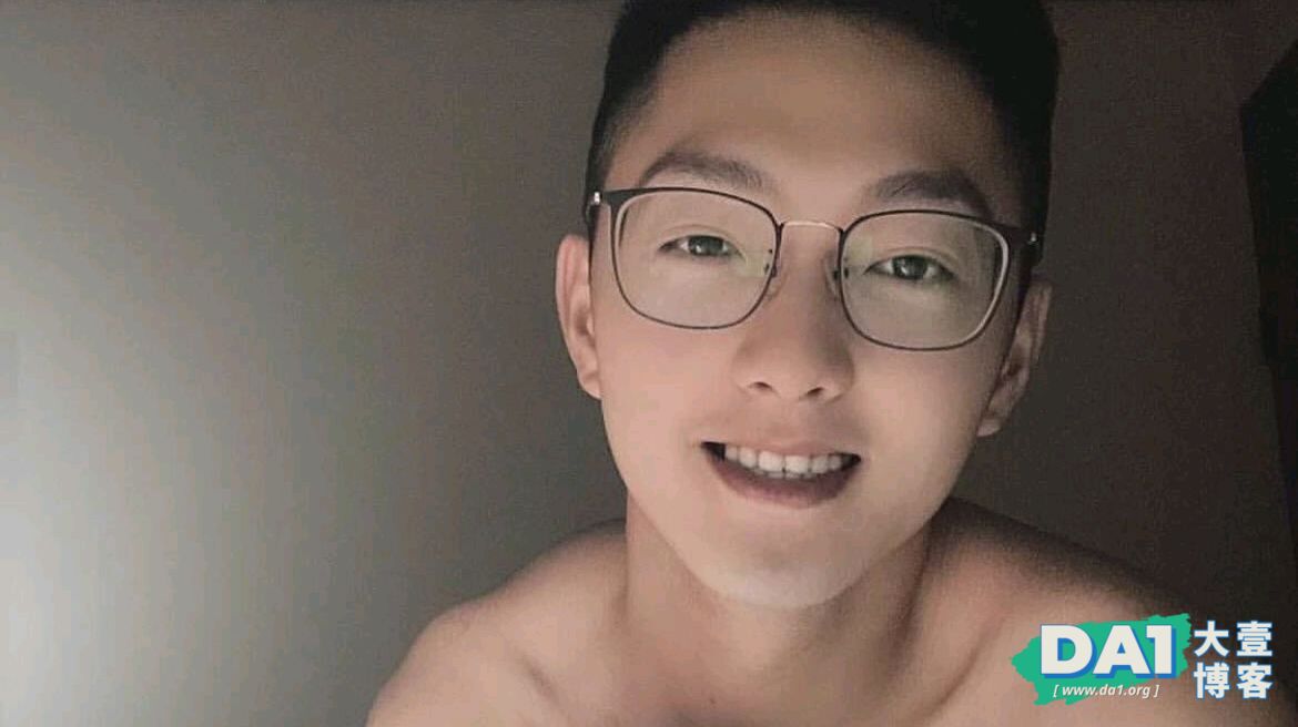 胸毛旺盛的斯文帅哥，很上头哦-大壹博客