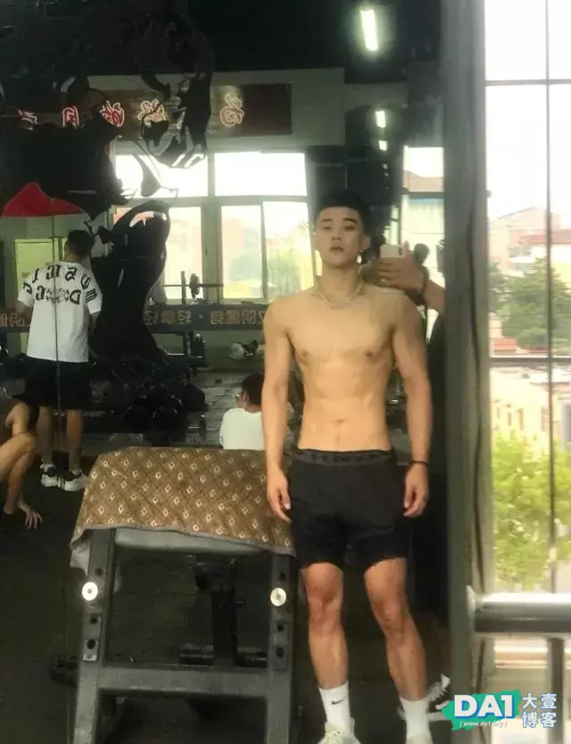 00后的身材都这么健壮迷人了吗? 00后的身材都这么健壮迷人了吗?