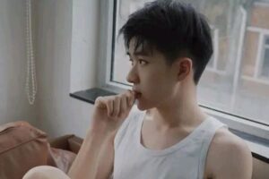 唇红齿白的18岁白袜鲜肉帅哥大秀撩人好身材-大壹博客