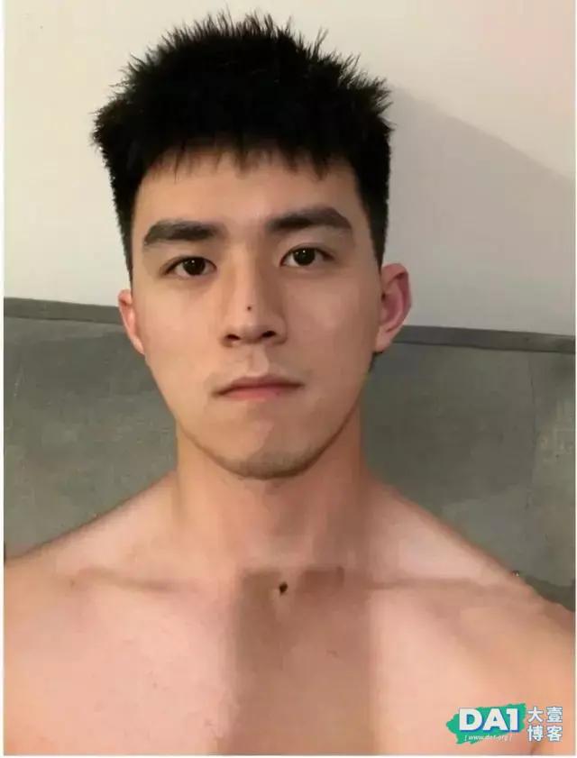 这枚可奶可狼的肌肉律师有点帅 这枚可奶可狼的肌肉律师有点帅